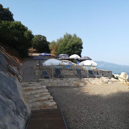 فيلا Aqua Terra Spárton المظهر الخارجي الصورة